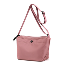 Load image into Gallery viewer, Elegant Dumpling Bag