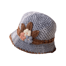 Load image into Gallery viewer, French Thicken Women's Flowers Knitted Woolen Hat