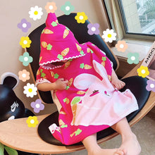 Load image into Gallery viewer, Cartoon Bath Towel