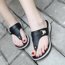 Load image into Gallery viewer, Comfortable Beach Sandals & Toe Clip Slippers