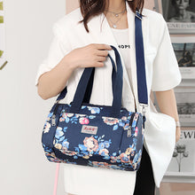 Load image into Gallery viewer, Printed Shoulder Bag