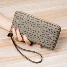 Load image into Gallery viewer, Ladies clutches