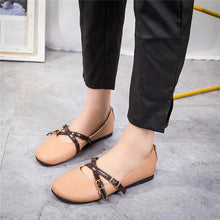 Load image into Gallery viewer, Women's Crisscross Buckle Ballet Flat