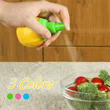 Load image into Gallery viewer, Manual Fruit Juice Sprayer (2 PCs)