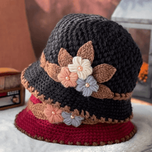 Load image into Gallery viewer, French Thicken Women's Flowers Knitted Woolen Hat