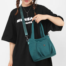 Load image into Gallery viewer, Women's Crossbody Lightweight Multi-Pocket Zipper Pocket Nylon Shoulder Bag