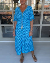 Load image into Gallery viewer, V-neck printed casual dress