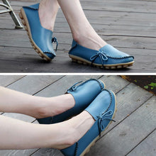 Load image into Gallery viewer, Women's Leather Loafers Moccasins