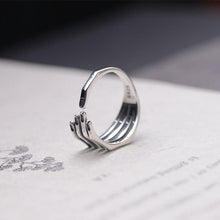 Load image into Gallery viewer, Vintage Simple Hand Ring