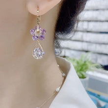 Load image into Gallery viewer, Fashion Flower Crystal Earrings