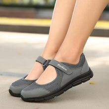 Load image into Gallery viewer, Women's Mary Jane Flat