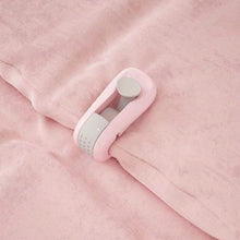 Load image into Gallery viewer, Quilt Holder Duvet Cover Clips