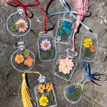 Load image into Gallery viewer, Transparent Dried Flower Bookmarks(30pcs)