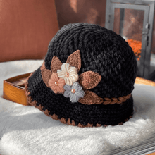 Load image into Gallery viewer, French Thicken Women's Flowers Knitted Woolen Hat