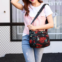 Load image into Gallery viewer, Women's Multi-Pocket Nylon Shoulder Handbag