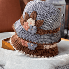 Load image into Gallery viewer, French Thicken Women's Flowers Knitted Woolen Hat
