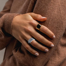 Load image into Gallery viewer, Vintage Simple Hand Ring