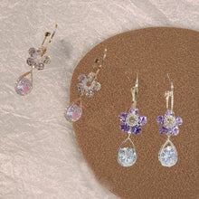 Load image into Gallery viewer, Fashion Flower Crystal Earrings