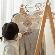 Load image into Gallery viewer, Retractable Hanger for children (10 PCs)