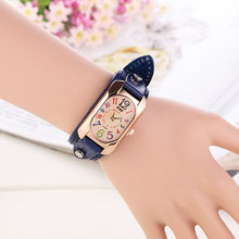 Load image into Gallery viewer, Vintage Leather Quartz Stone Women's Watch