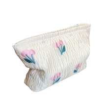 Load image into Gallery viewer, Cute Floral Makeup Bag