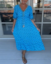 Load image into Gallery viewer, V-neck printed casual dress
