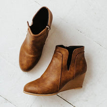Load image into Gallery viewer, Casual Wedged Boots
