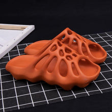Load image into Gallery viewer, Spider Web Upper Sandals
