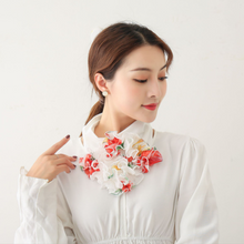 Load image into Gallery viewer, Fashion Lace Scarf Flower Collar
