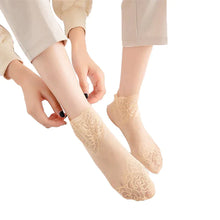 Load image into Gallery viewer, Ladies Fashion Lace Socks
