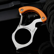 Load image into Gallery viewer, Car key Buckle Self-Protection Hook
