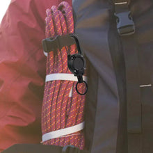 Load image into Gallery viewer, Outdoor Automatic Retractable Wire Rope Luya Anti-theft Tactical Keychain
