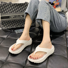 Load image into Gallery viewer, Soft Bottom Thickened Simple Beach Sandals
