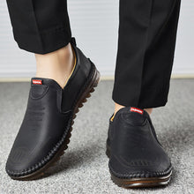 Load image into Gallery viewer, Non-slip Casual Men&#39;s Shoes
