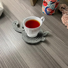 Load image into Gallery viewer, 🐱Funny Cat Butt Coasters Cat Butt Cup Mat Knitted Gift for Cat Fans
