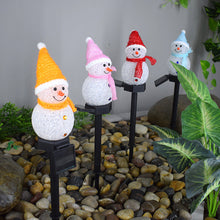 Load image into Gallery viewer, Super Cute Waterproof Solar Snowman Lamp
