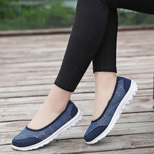Load image into Gallery viewer, Women&#39;s Lace Screen Breathable Net Flat Shoes
