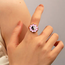 Load image into Gallery viewer, Tai Chi Flower Ring
