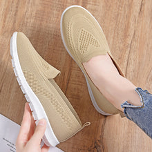 Load image into Gallery viewer, Flyweave Mom Shoes
