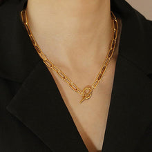 Load image into Gallery viewer, Thick Chain Toggle Clasp Necklace
