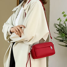 Load image into Gallery viewer, Women's fashionable shoulder bag made of nylon
