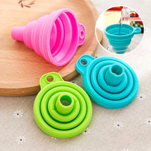 Load image into Gallery viewer, Kitchen Folding Silicone Funnel
