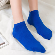 Load image into Gallery viewer, Women&#39;s Funny Expression Socks
