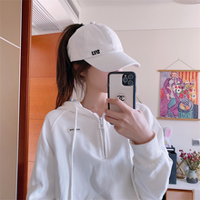 Load image into Gallery viewer, Women&#39;s Satin Lined Ponytail Baseball Cap
