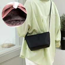 Load image into Gallery viewer, Elegant Dumpling Bag
