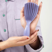 Load image into Gallery viewer, Hollow Out Smooth Hair Fluffy Comb
