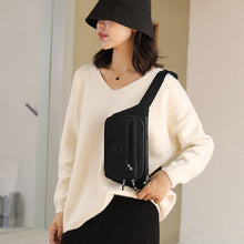 Load image into Gallery viewer, Multi Pocket Lightweight Waist Pack

