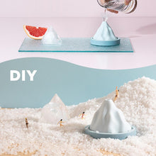 Load image into Gallery viewer, Silicone Ice Cube Mold with Lid
