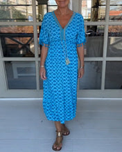 Load image into Gallery viewer, V-neck printed casual dress
