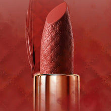Load image into Gallery viewer, Velvet Matte Lipstick Set with Glamour Chain Pouch
